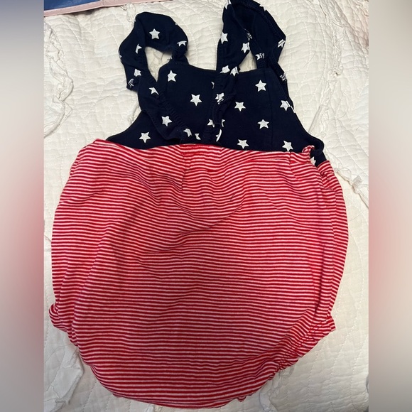 4/$20 Carter’s 18 Month USA Romper EUC - Picture 2 of 2